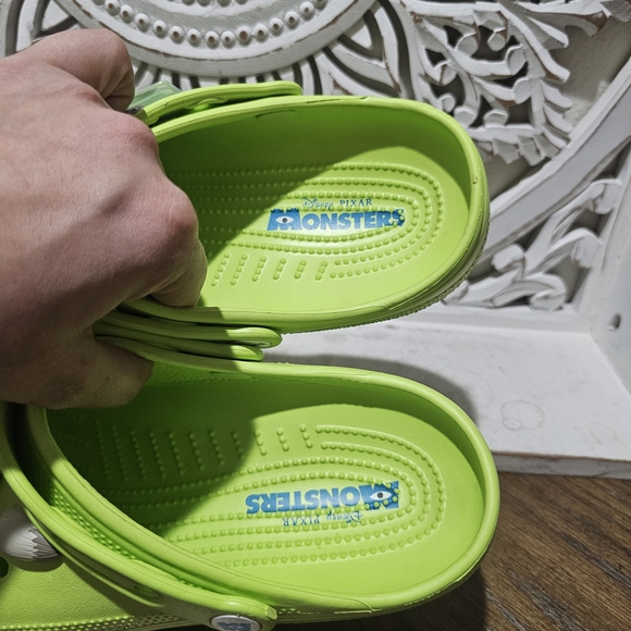 CROCS Monsters Inc Mike Wazowski Lime Green Slip On Womens 9. Mens 7 - Picture 4 of 5